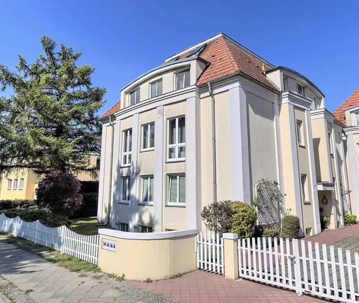 3-Zimmer-Wohnung mit gehobener Ausstattung in Berlin-Spandau — photo 1